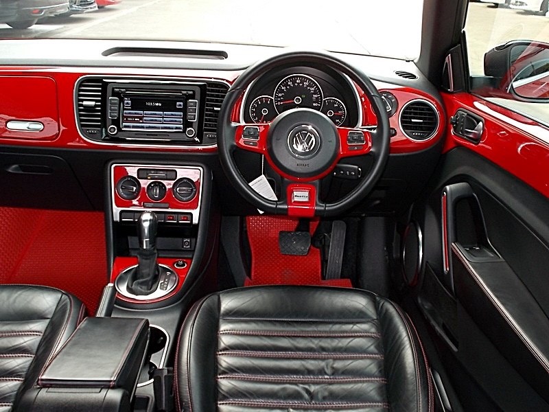 Volkswagen Beetle ปี 2012 สีแดง (รูปที่ 14)