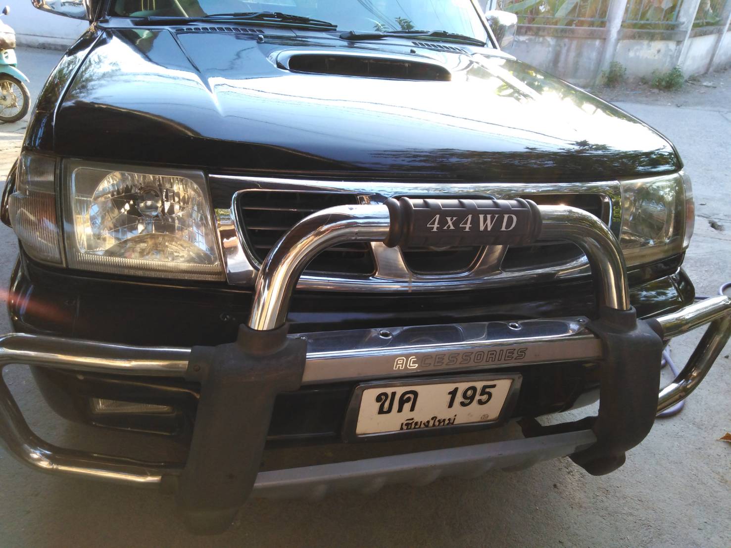 Nissan Frontier​ ปี 2001 สีดำ (รูปที่ 7)