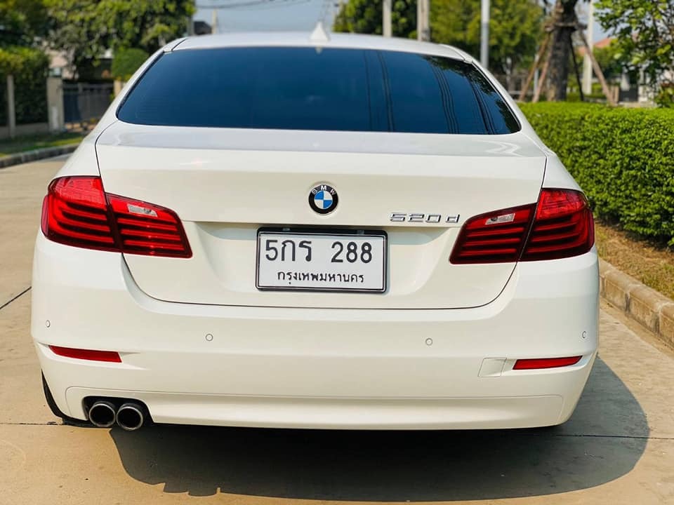 BMW 5 Series F10 520d ปี 2015 สีขาว (รูปที่ 3)