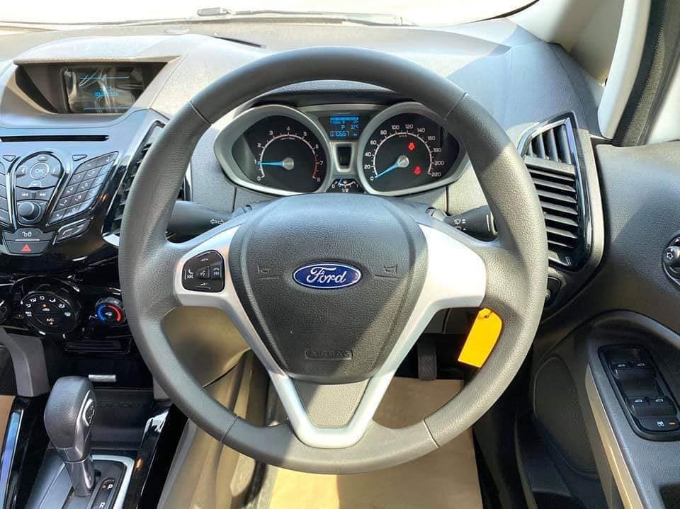 Ford EcoSport ปี 2015 สีขาว (รูปที่ 12)