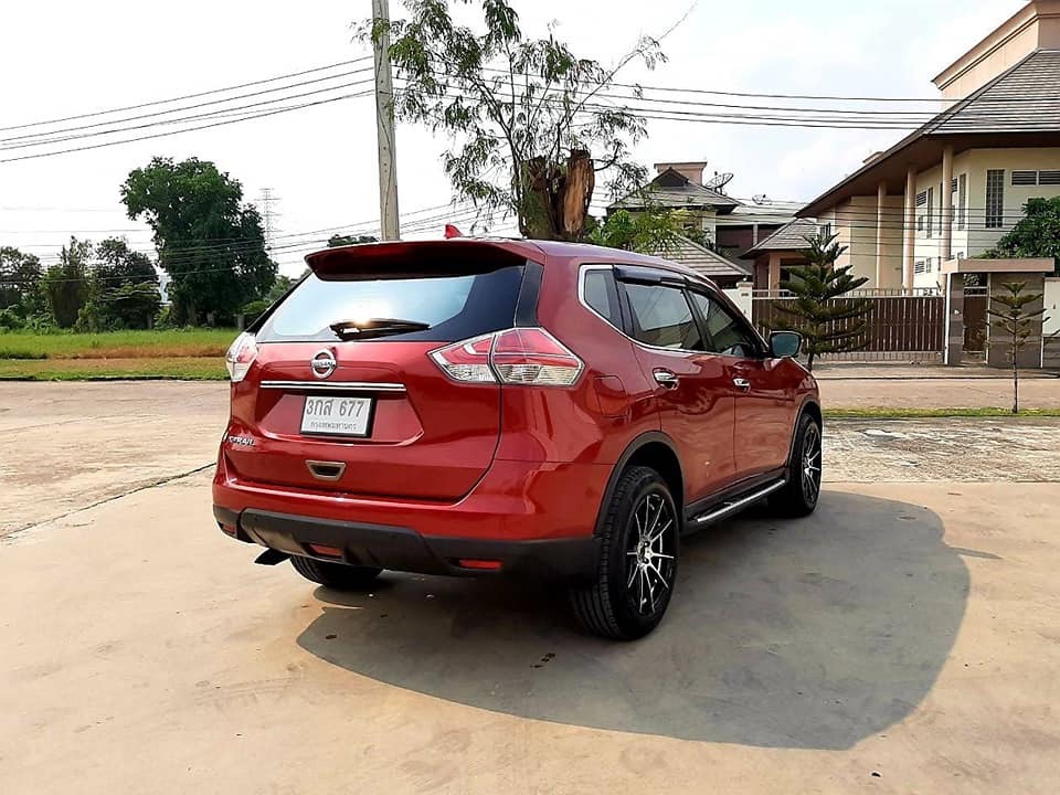 Nissan X-trail ปี 2015 สีแดง (รูปที่ 16)