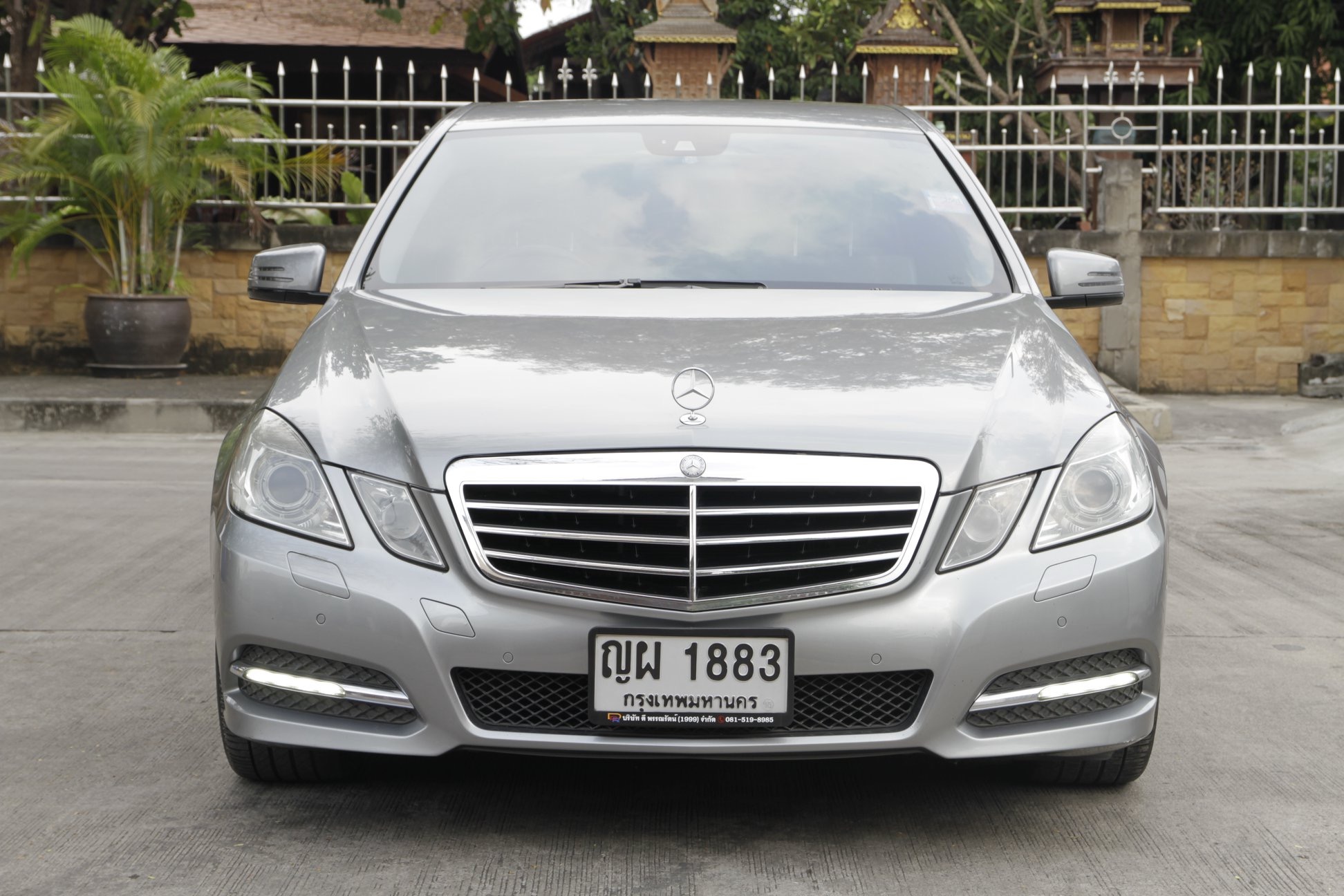 Mercedes-Benz E-Class W212 E250 ปี 2011 สีเทา (รูปที่ 5)