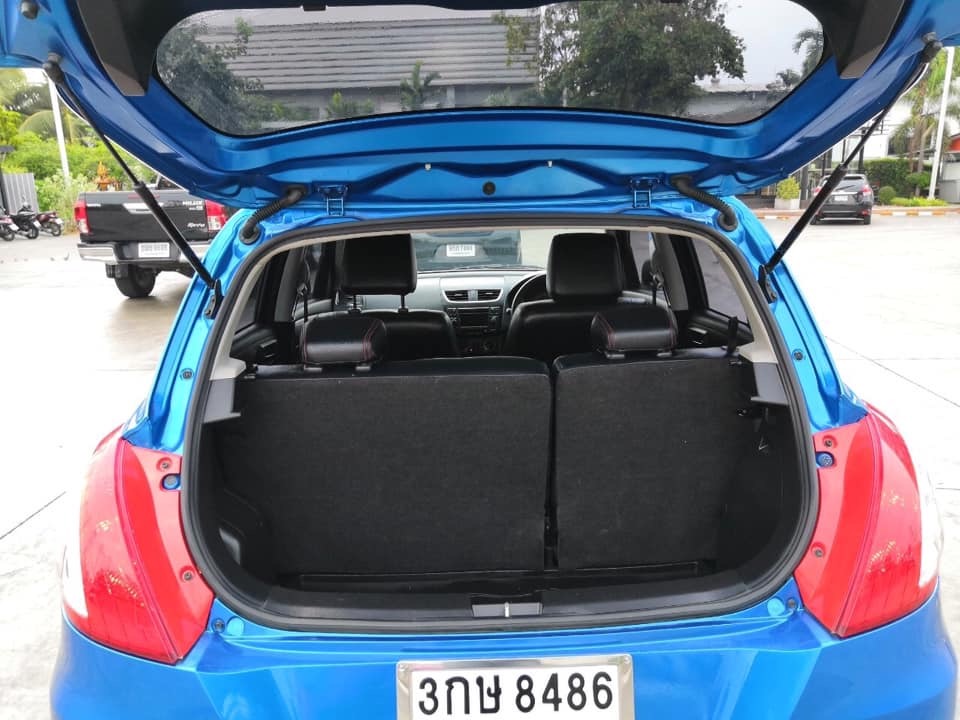 Suzuki Swift ปี 2014 สีน้ำเงิน