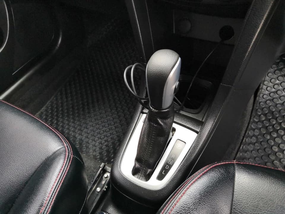Suzuki Swift ปี 2014 สีน้ำเงิน (รูปที่ 8)