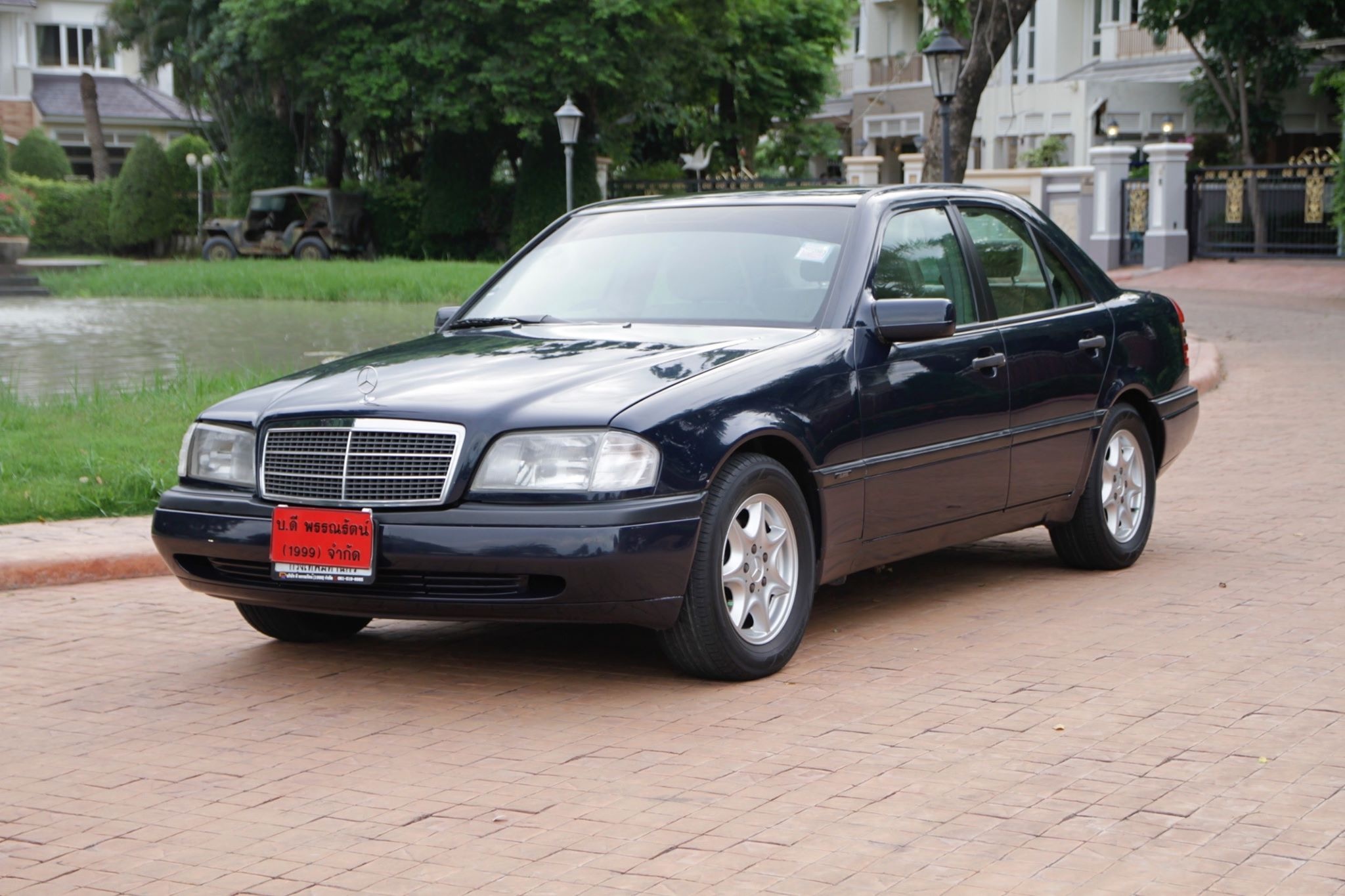 Mercedes-Benz C-Class W202 C180 ปี 1998 สีน้ำเงิน