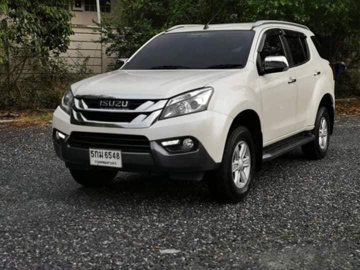 Isuzu MU-X ปี 2013 สีขาว (รูปที่ 5)