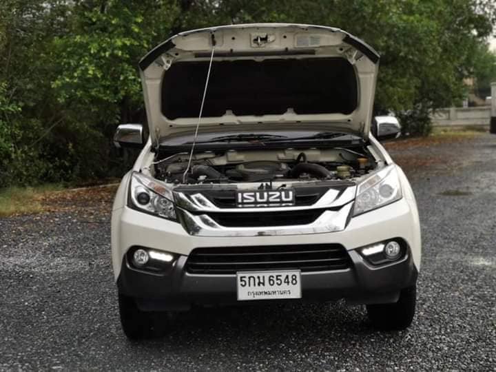Isuzu MU-X ปี 2013 สีขาว (รูปที่ 18)