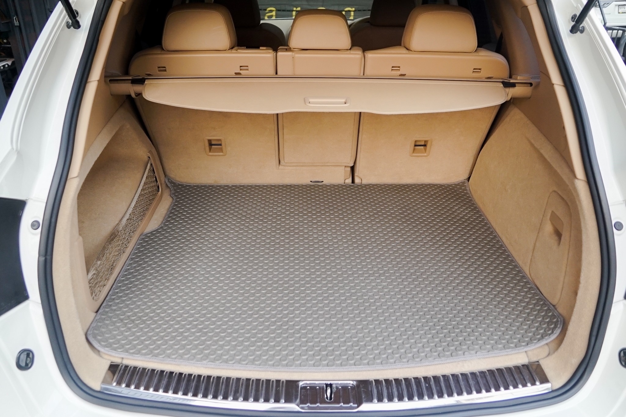 Porsche Cayenne ปี 2011 สีขาว (รูปที่ 14)