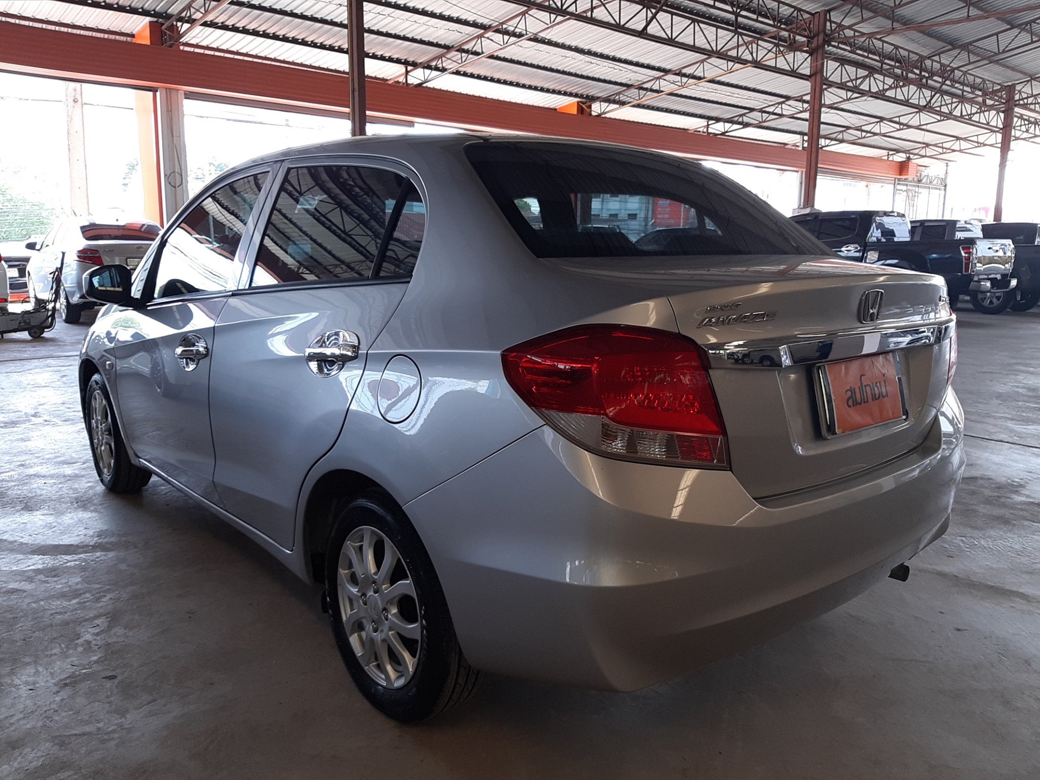 Honda Brio Amaze ปี 2013 สีเงิน