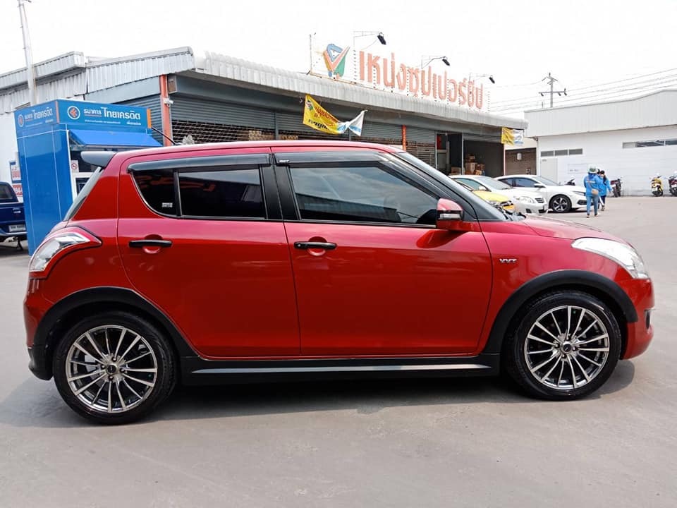 Suzuki Swift ปี 2013 สีแดง (รูปที่ 8)