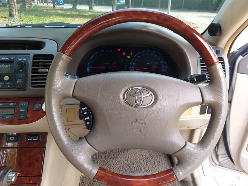 Toyota Camry (ACV30) ปี 2003 สีเงิน