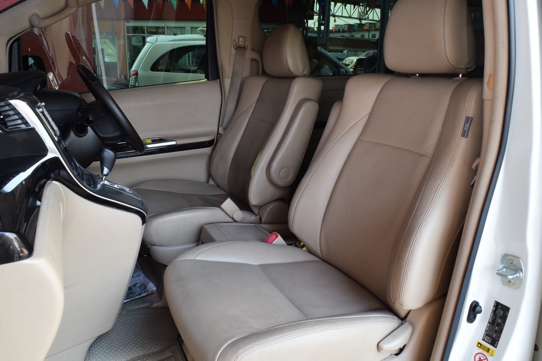 Toyota Alphard ปี 2013 สีขาว (รูปที่ 8)