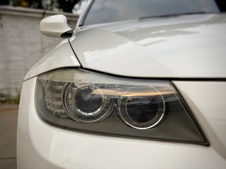 BMW 3 Series E90 320d ปี 2012 สีขาว (รูปที่ 4)