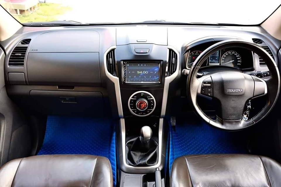 Isuzu D-Max Hi-Lander (4 ประตู) ปี 2012 สีเงิน (รูปที่ 4)