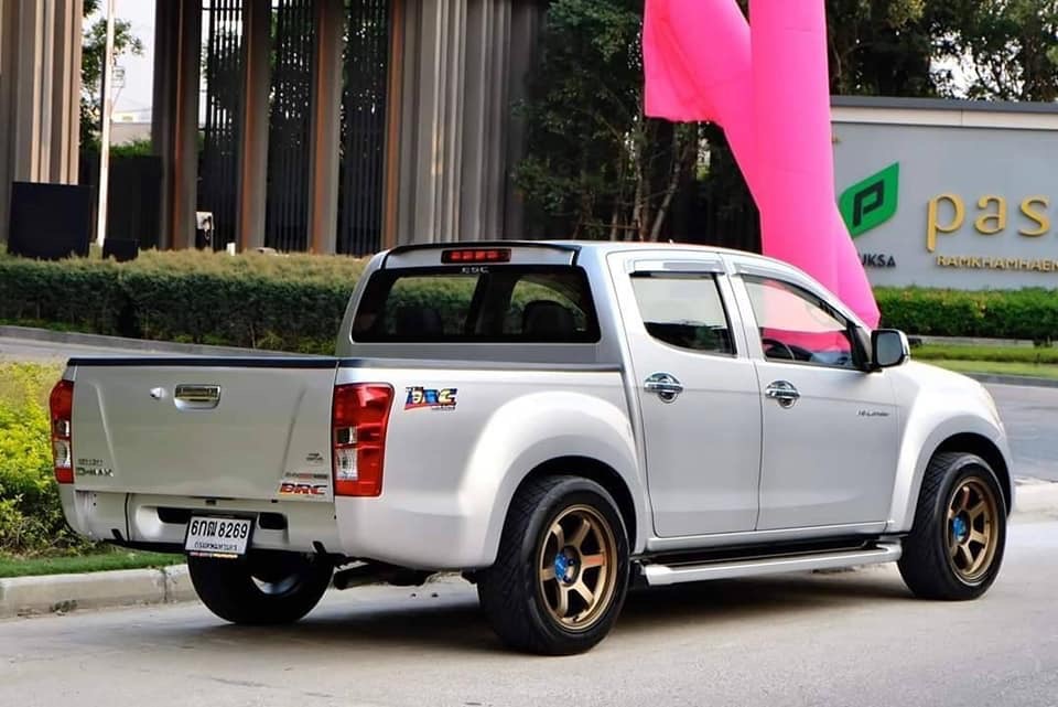 Isuzu D-Max Hi-Lander (4 ประตู) ปี 2012 สีเงิน (รูปที่ 19)