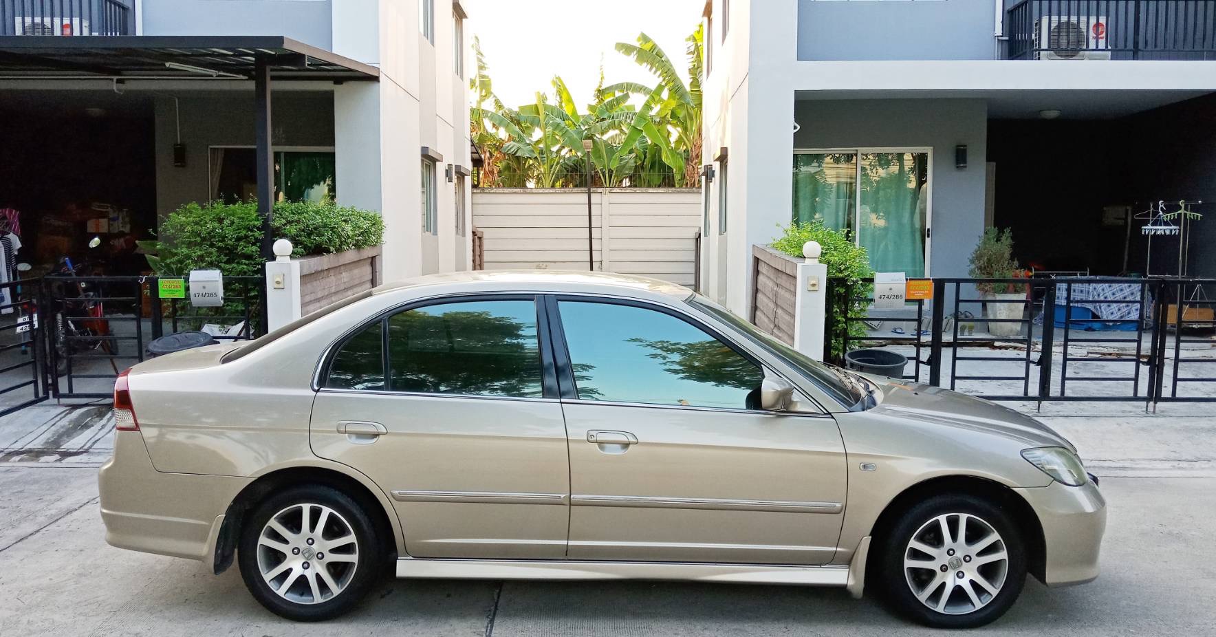 Honda Civic ES (Dimension) โฉม ตาเหยี่ยว ปี 2004 สีทอง (รูปที่ 7)
