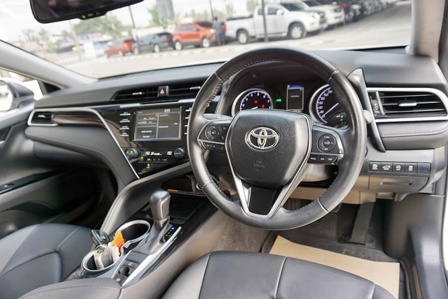 Toyota Camry ปี 2018 สีขาว (รูปที่ 5)