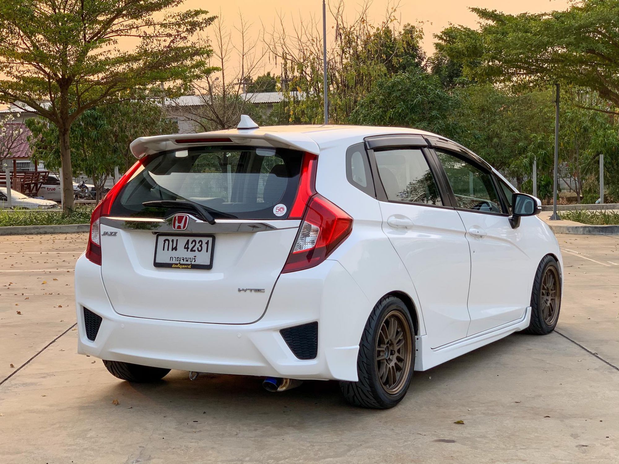 Honda Jazz GK ปี 2015 สีขาว (รูปที่ 2)