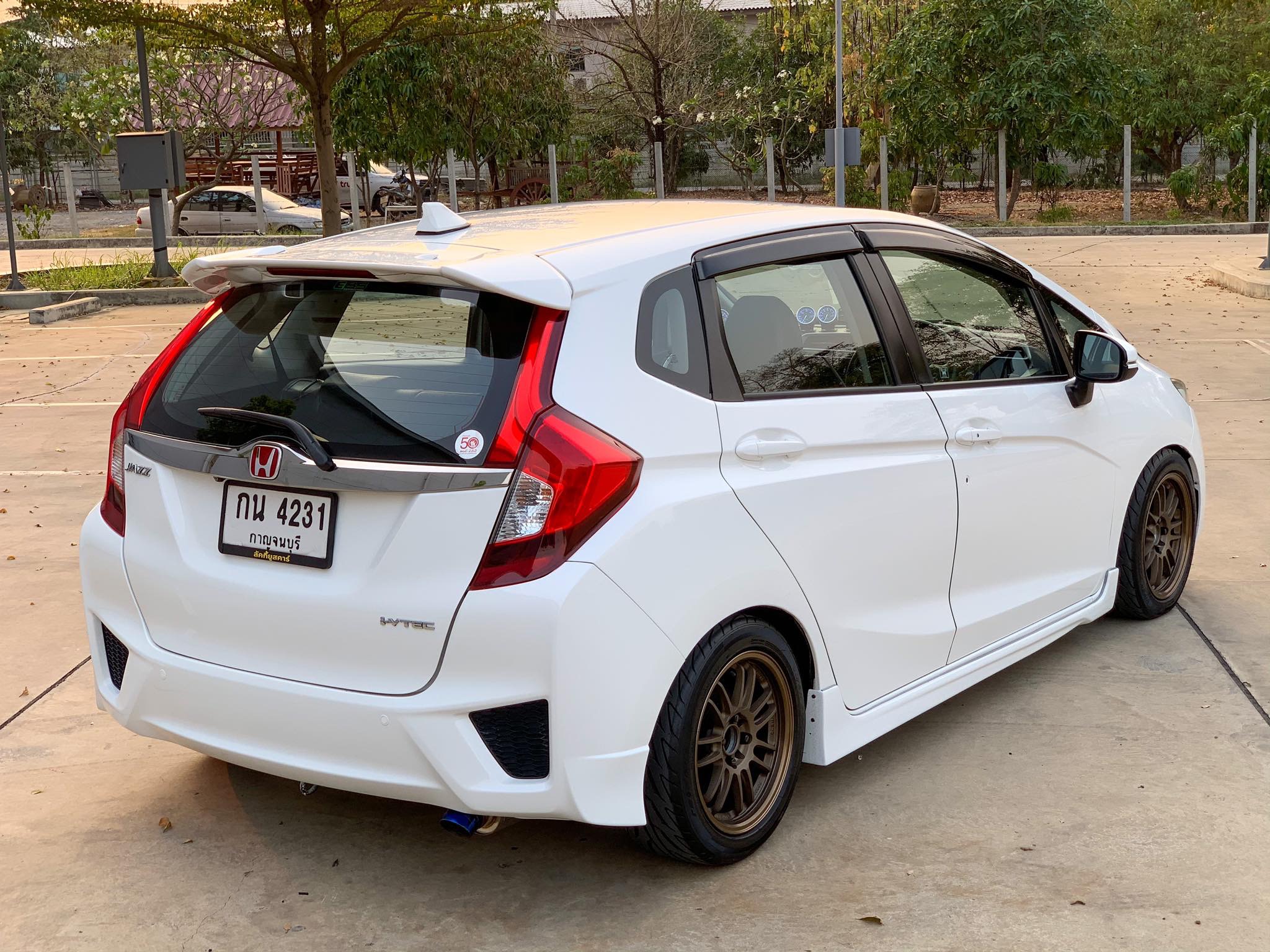 Honda Jazz GK ปี 2015 สีขาว (รูปที่ 7)