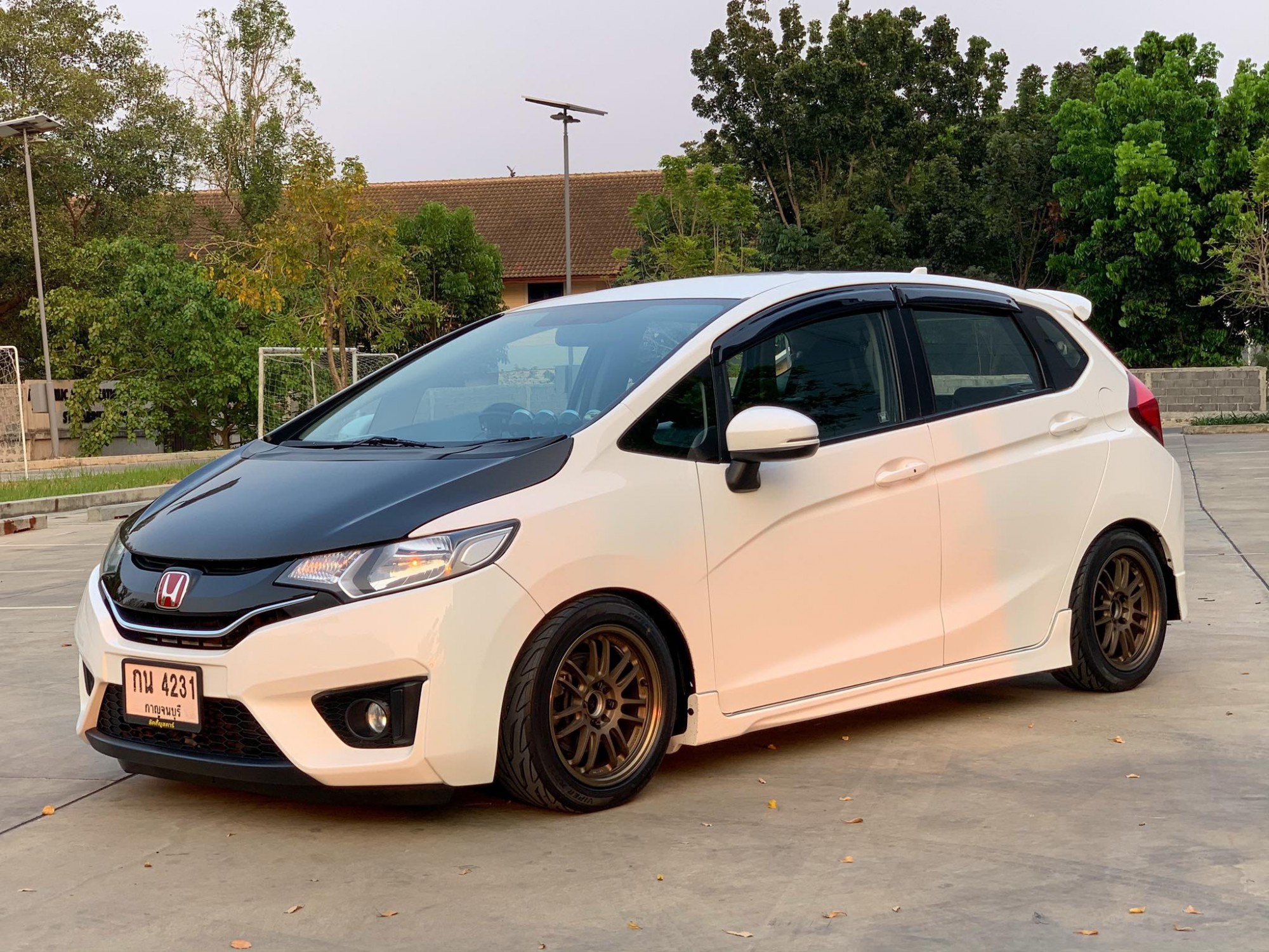 Honda Jazz GK ปี 2015 สีขาว (รูปที่ 12)