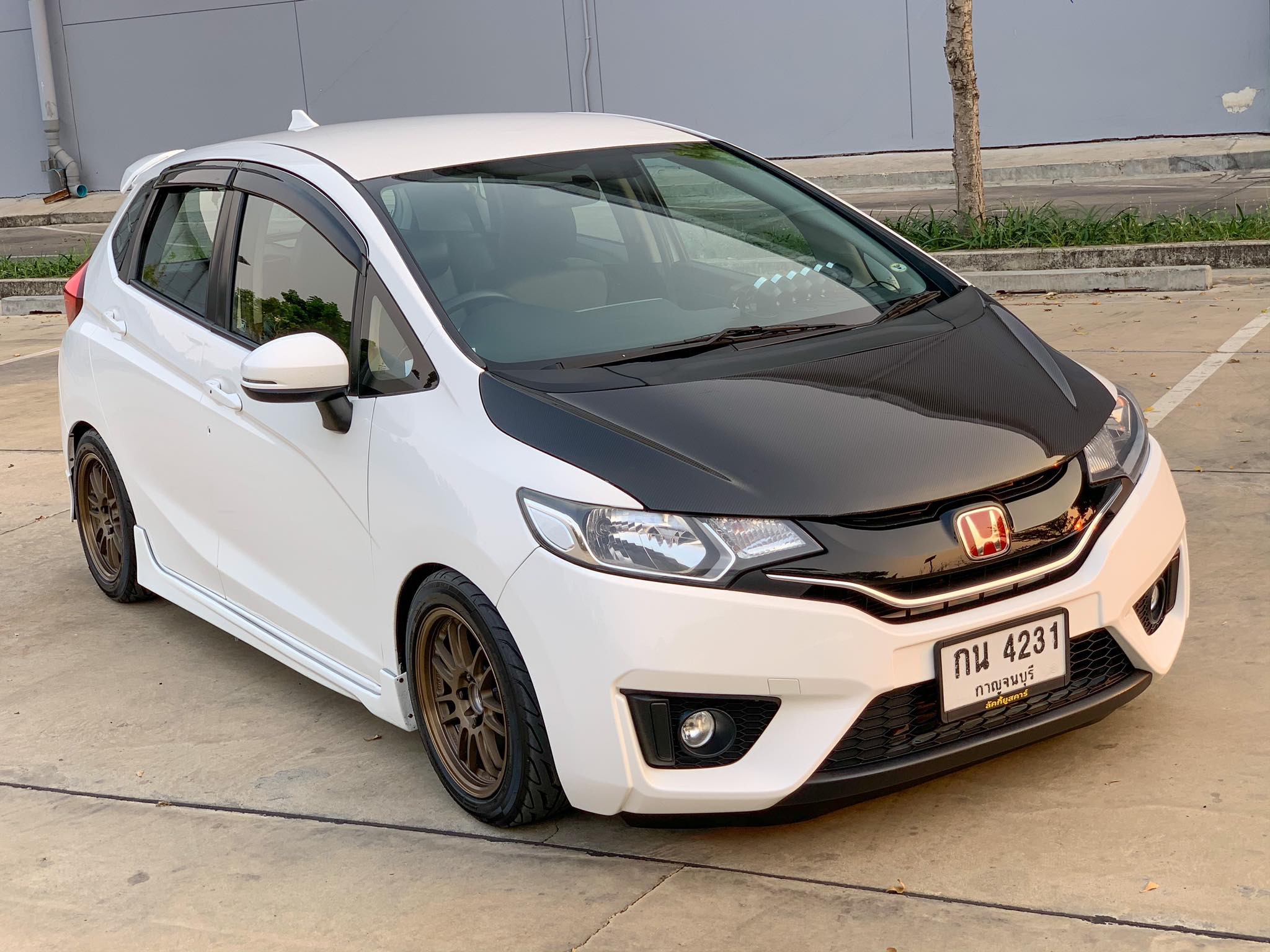 Honda Jazz GK ปี 2015 สีขาว (รูปที่ 8)