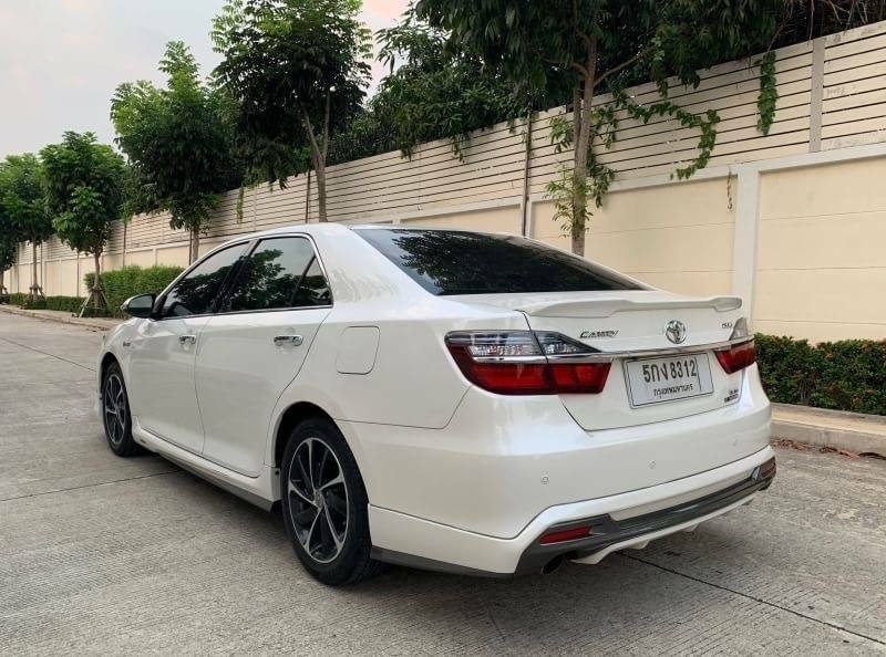 Toyota Camry ไมเนอร์เชนจ์ ปี 2016 สีขาว (รูปที่ 6)
