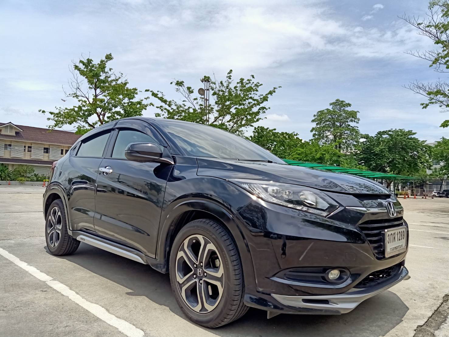 Honda HR-V ปี 2015 สีดำ (รูปที่ 3)