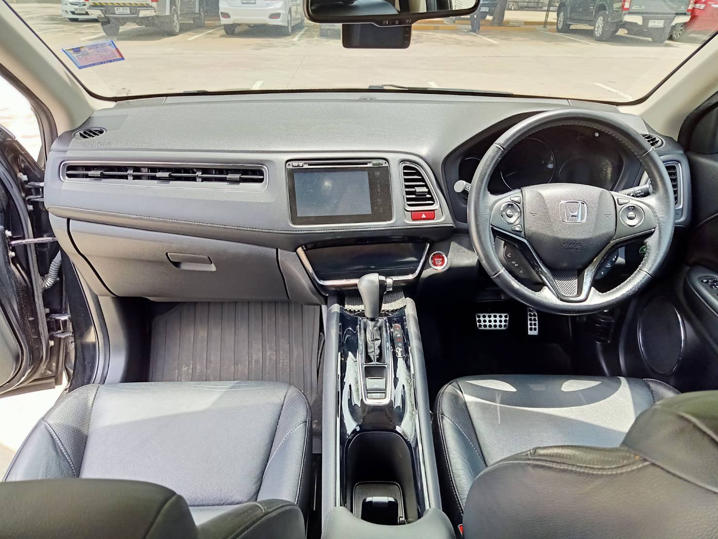 Honda HR-V ปี 2015 สีดำ (รูปที่ 7)