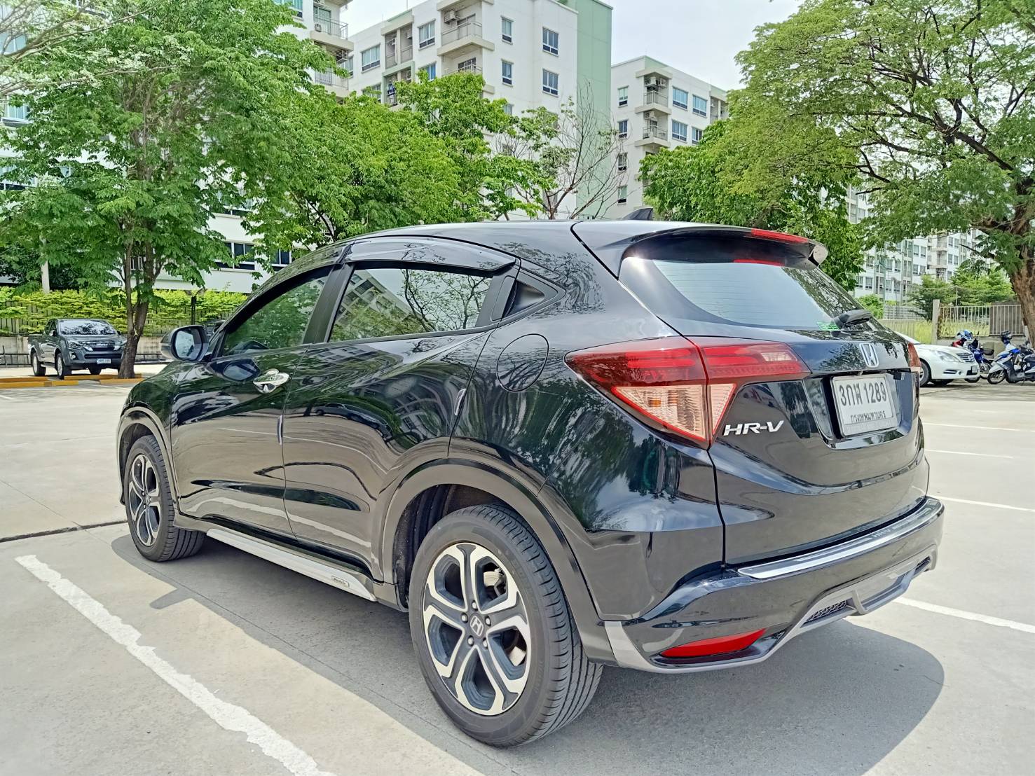 Honda HR-V ปี 2015 สีดำ (รูปที่ 16)