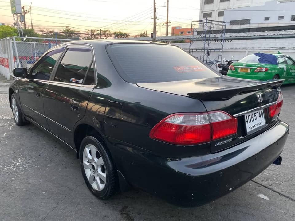 Honda Accord Gen 6 (งูเห่า) ปี 2002 สีดำ (รูปที่ 2)