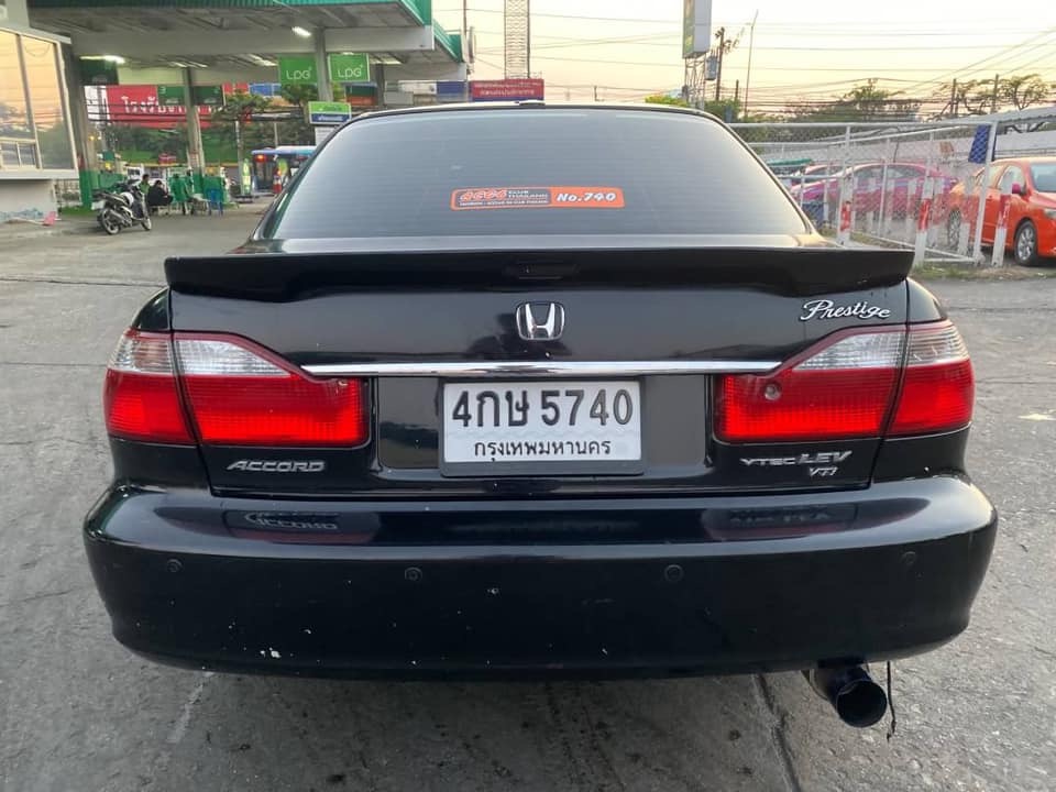 Honda Accord Gen 6 (งูเห่า) ปี 2002 สีดำ