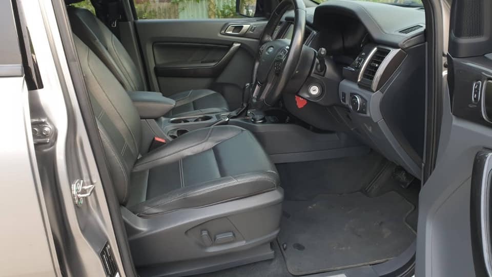Ford Everest ปี 2016 สีเงิน (รูปที่ 6)