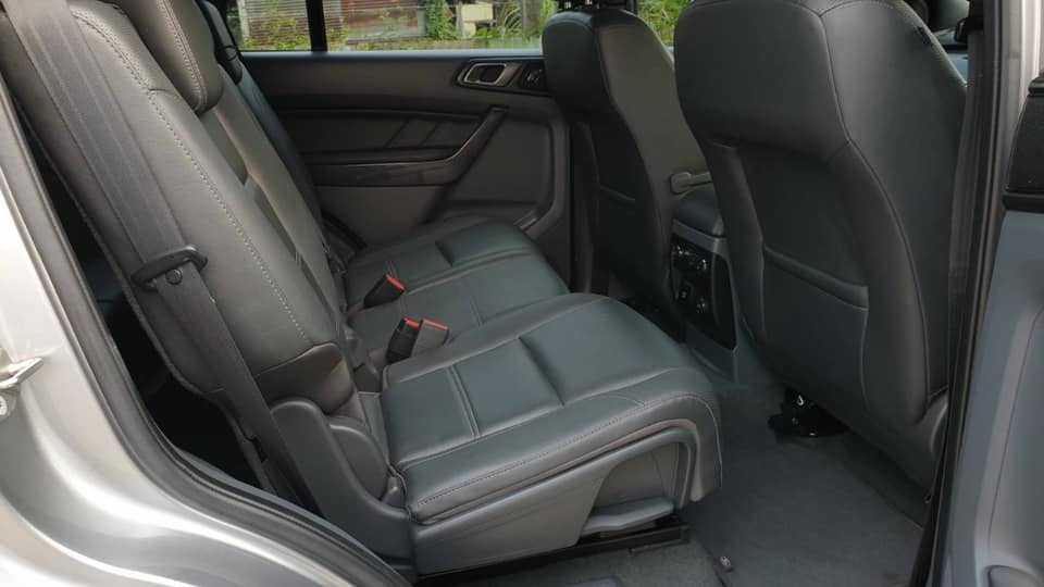 Ford Everest ปี 2016 สีเงิน (รูปที่ 9)