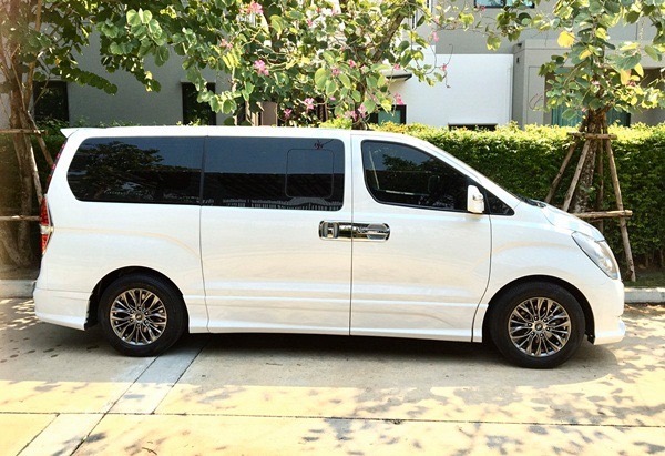 Hyundai H-1 ปี 2016 สีขาว (รูปที่ 3)