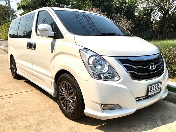 Hyundai H-1 ปี 2016 สีขาว (รูปที่ 4)