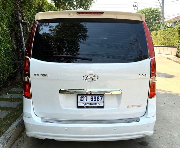 Hyundai H-1 ปี 2016 สีขาว (รูปที่ 2)