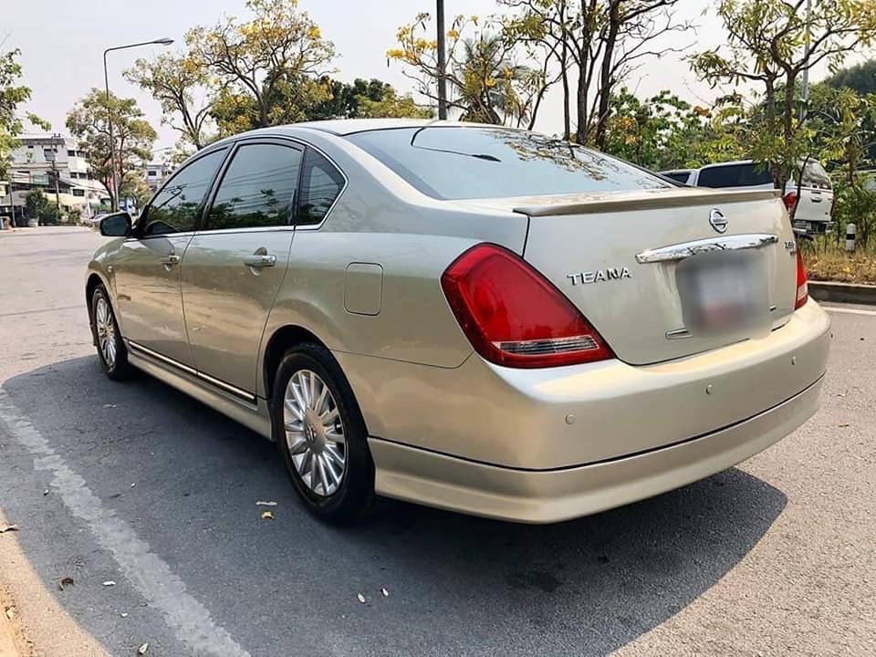 Nissan Teana J31 ปี 2006 สีทอง