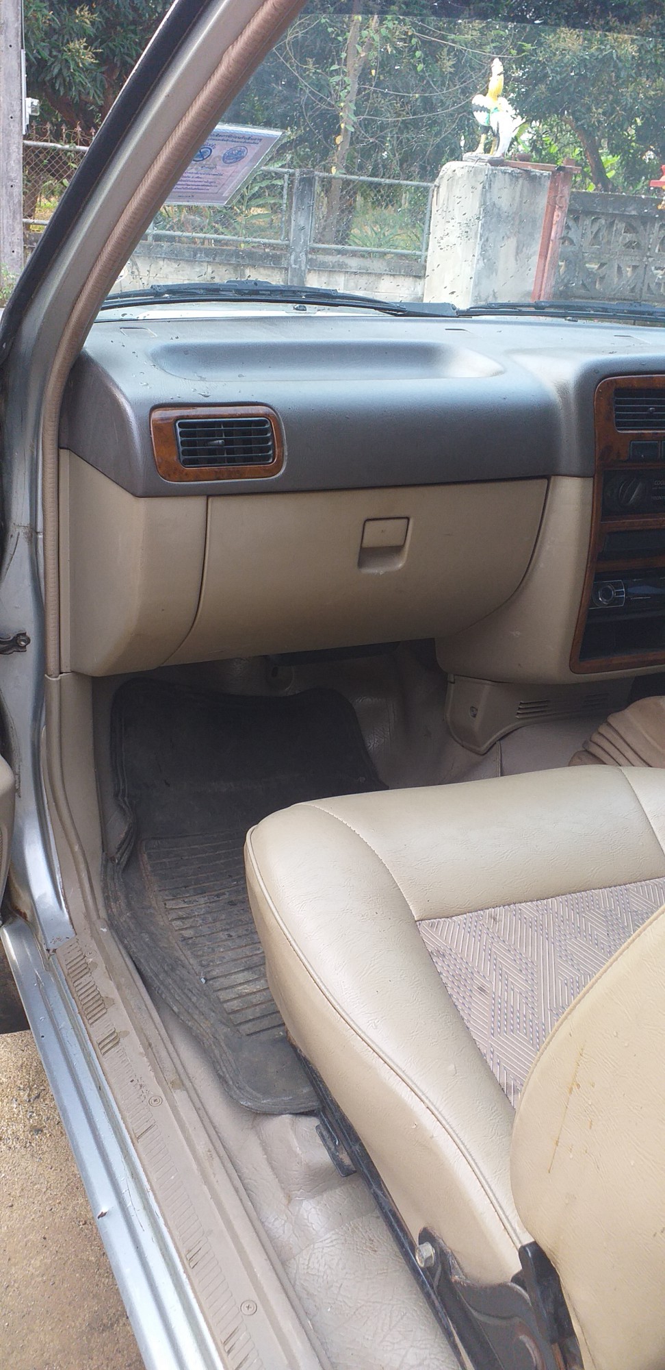 Nissan Frontier หัวเดี่ยว ปี 2003 สีเงิน (รูปที่ 7)