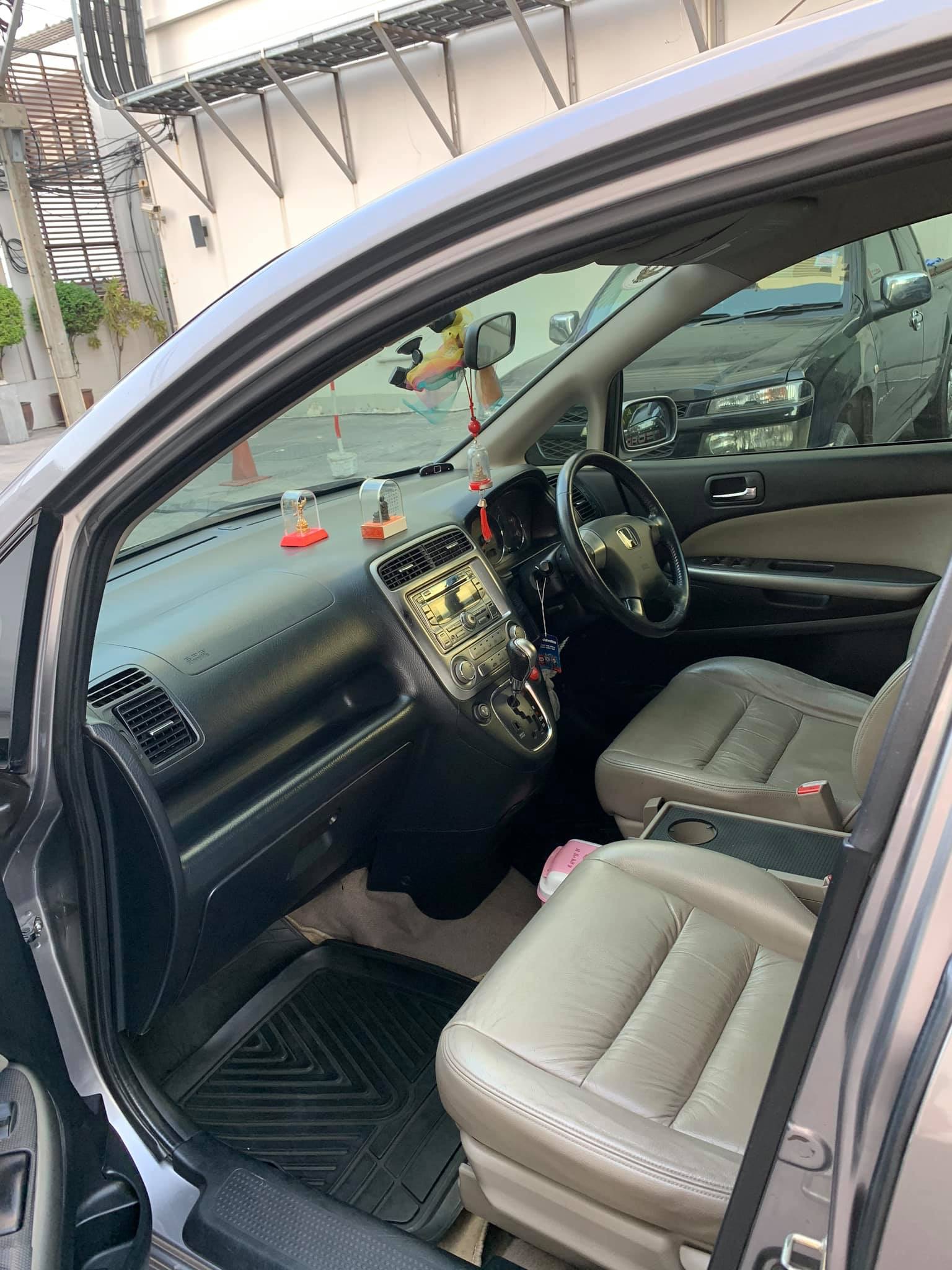 Honda Stream ปี 2005 สีเทา (รูปที่ 6)