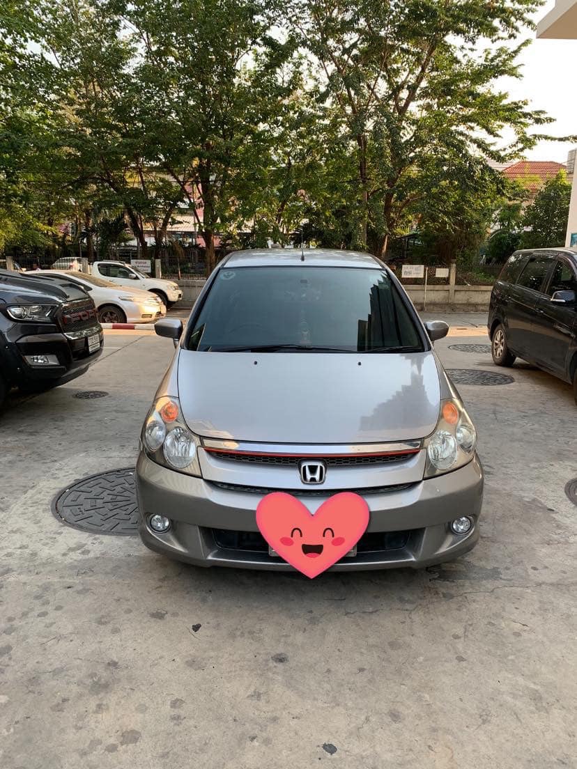 Honda Stream ปี 2005 สีเทา