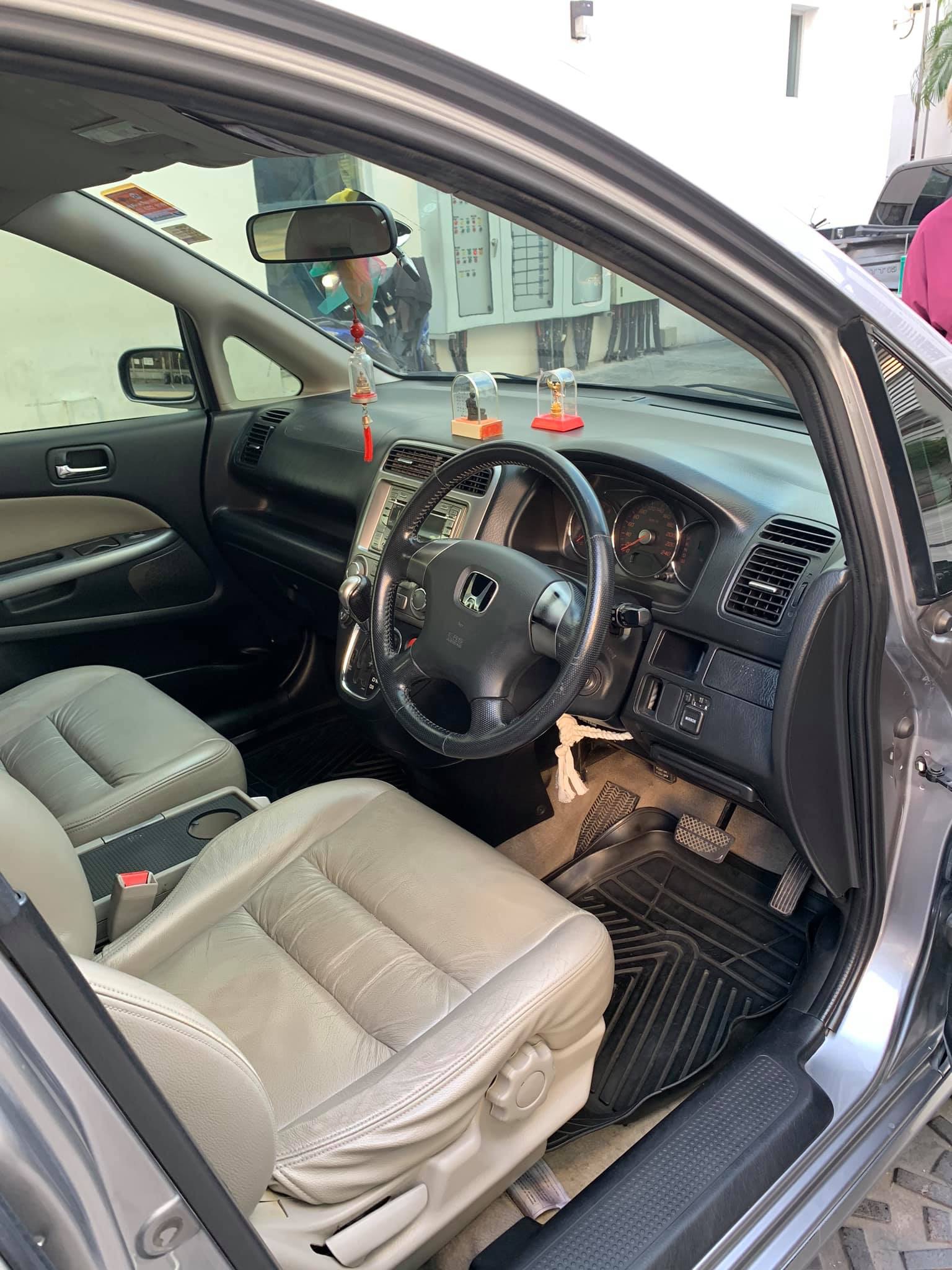 Honda Stream ปี 2005 สีเทา (รูปที่ 5)