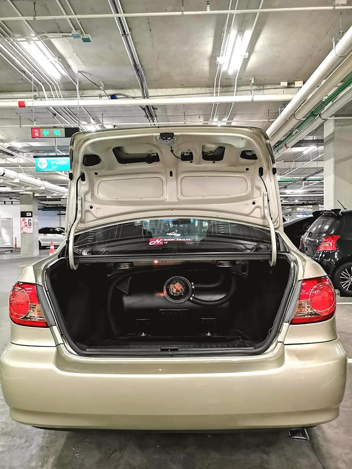 Toyota Corolla Altis สีทอง (รูปที่ 11)