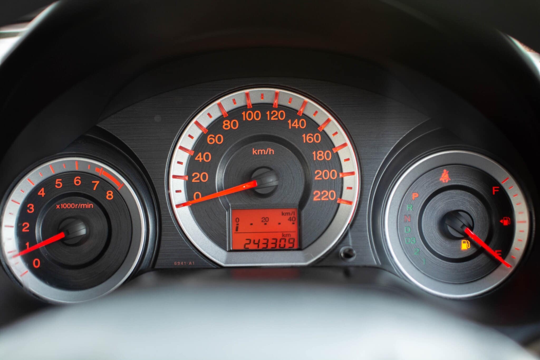 Honda City ปี 2009 สีแดง (รูปที่ 6)