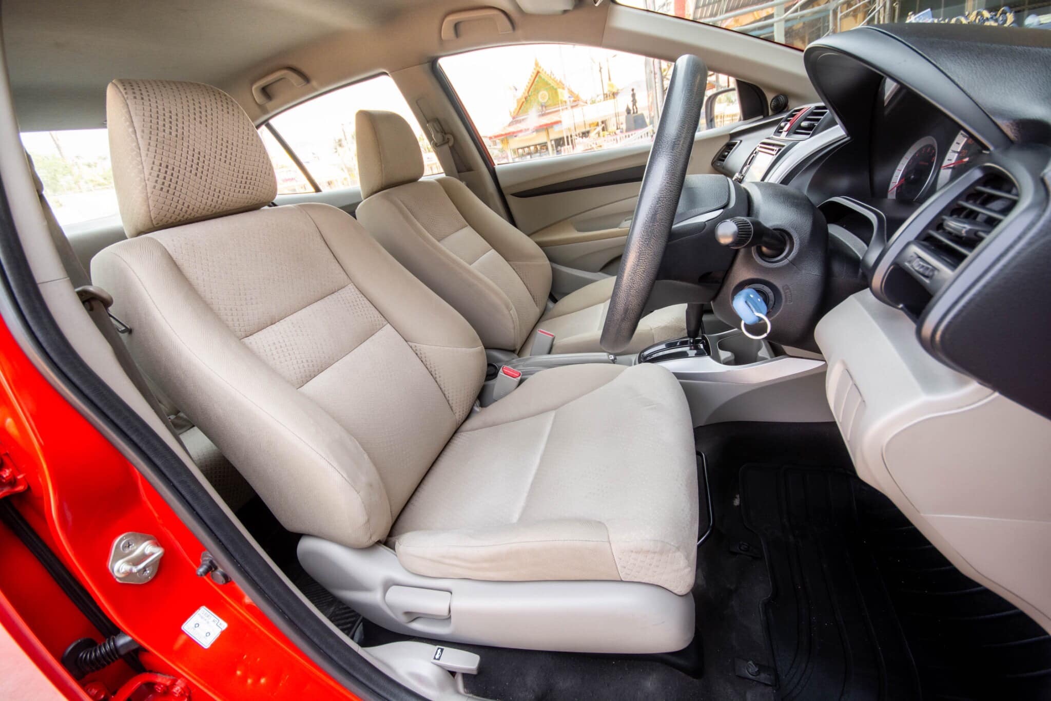Honda City ปี 2009 สีแดง (รูปที่ 8)