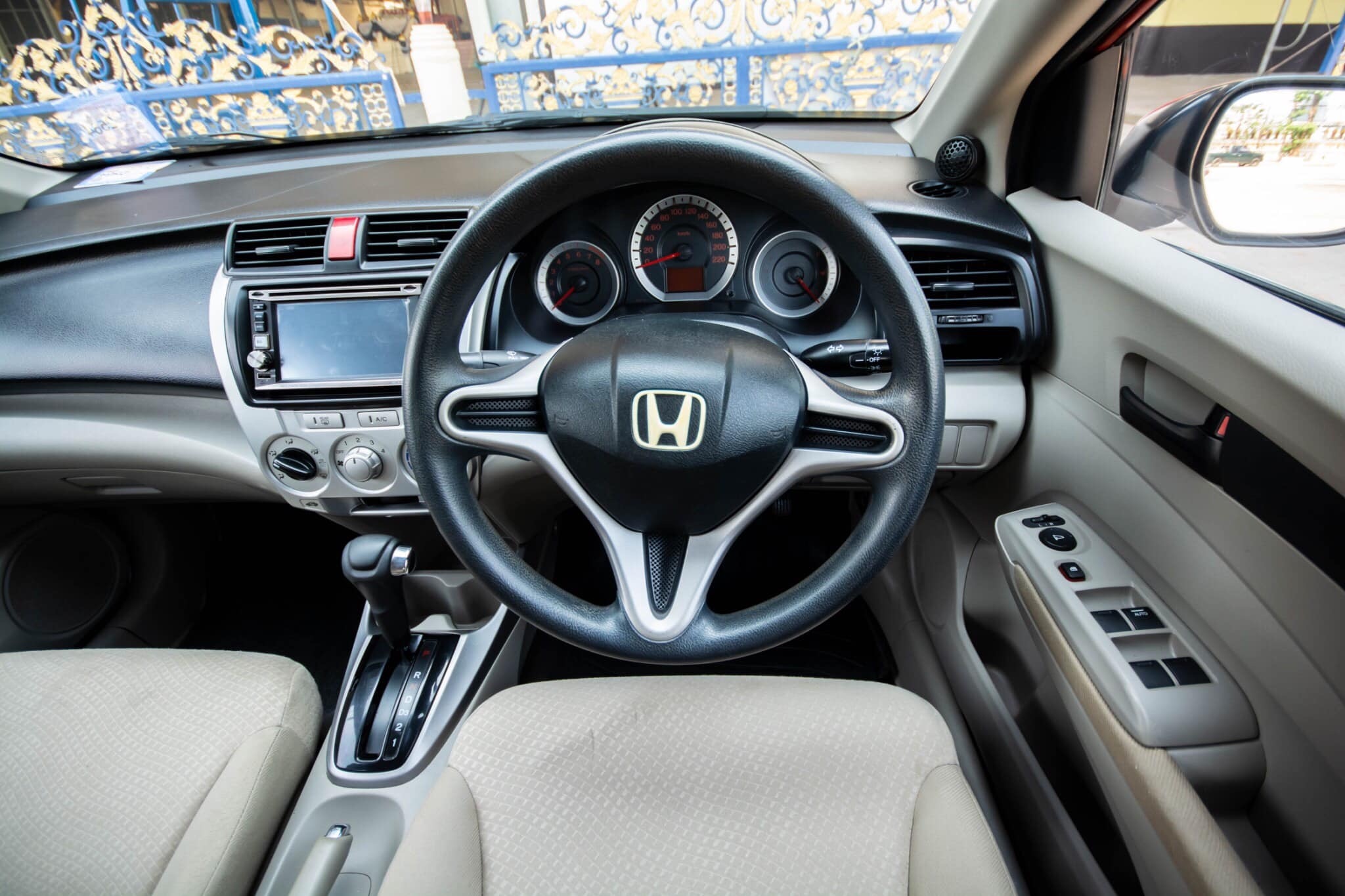 Honda City ปี 2009 สีแดง (รูปที่ 10)