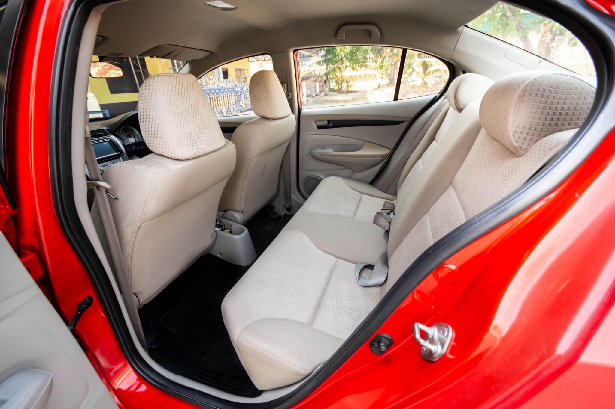 Honda City ปี 2009 สีแดง (รูปที่ 7)