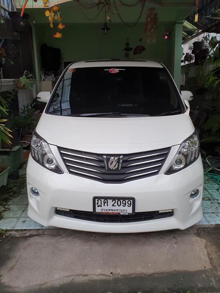 Toyota Alphard ปี 2010 สีขาว