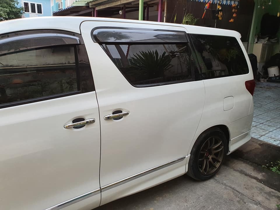 Toyota Alphard ปี 2010 สีขาว (รูปที่ 4)