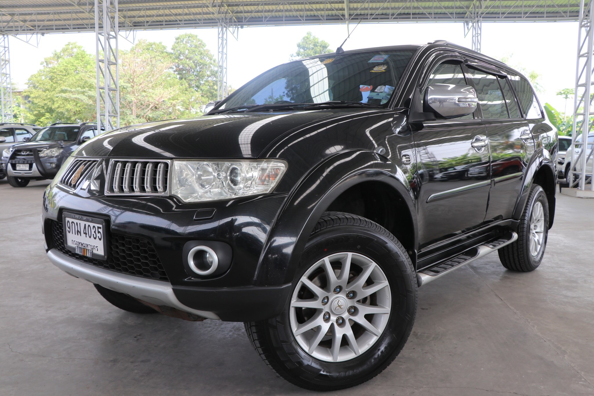 Mitsubishi Pajero Sport ปี 2014 สีดำ