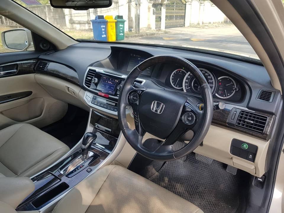 Honda Accord Gen 9 ปี 2013 สีทอง (รูปที่ 4)